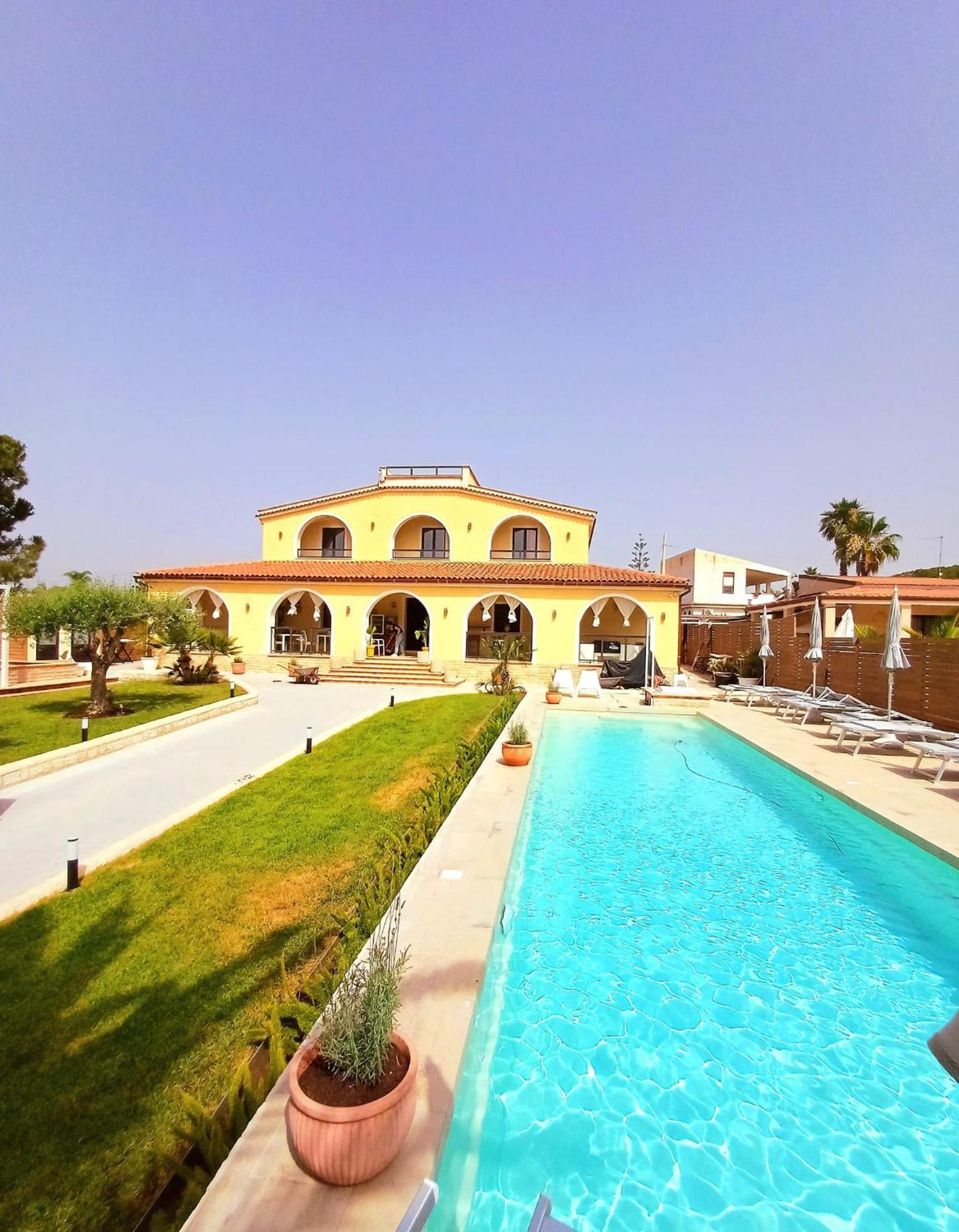 Villa Sunset B&B/Apartments Фонтане-Б'янке Екстер'єр фото