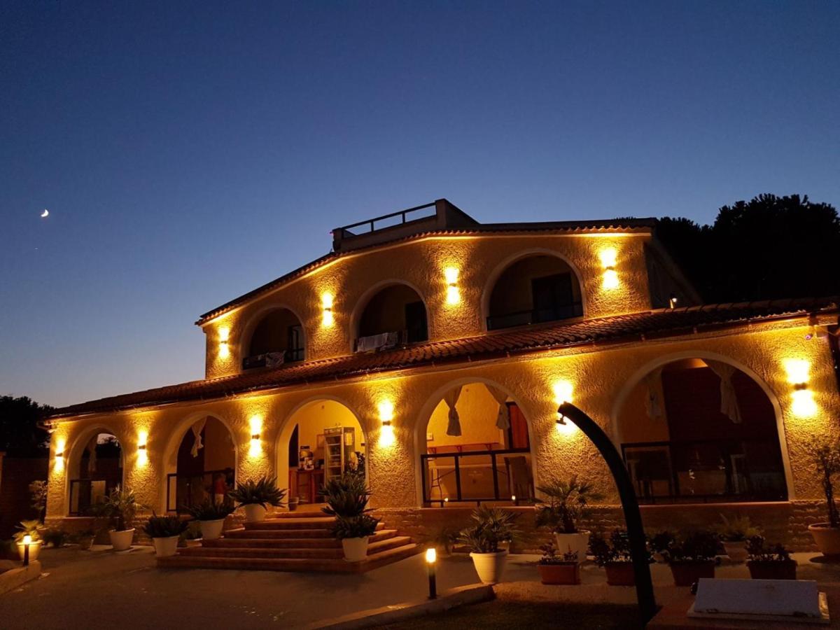 Villa Sunset B&B/Apartments Фонтане-Б'янке Екстер'єр фото
